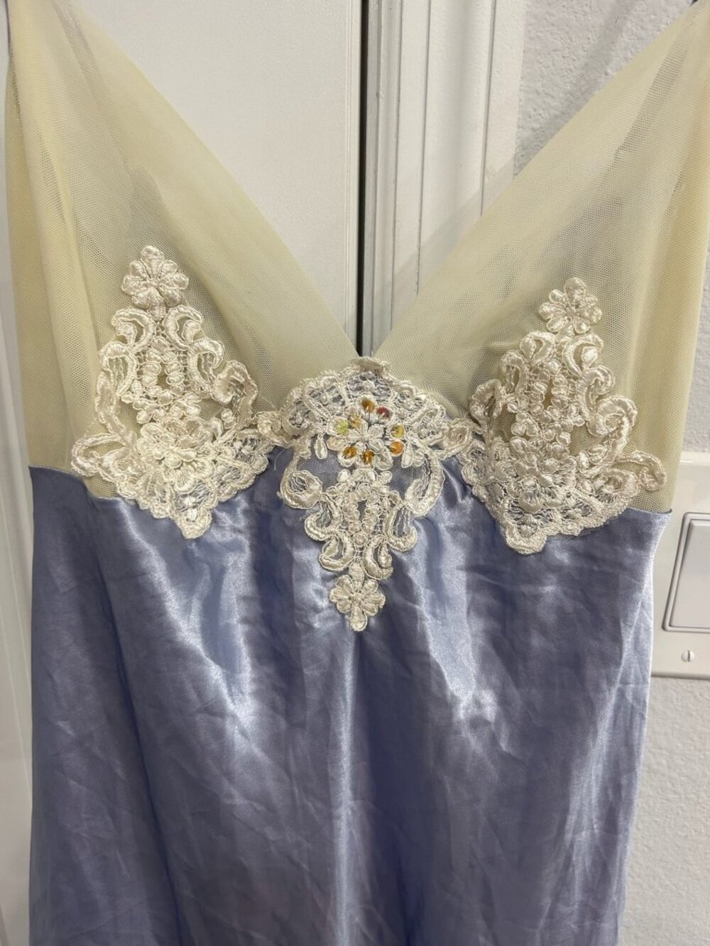 Vintage Gilligan & OMalley Large Lace Satin Nightgown Blue Ivory Elegant Dress - Picture 4 of 9